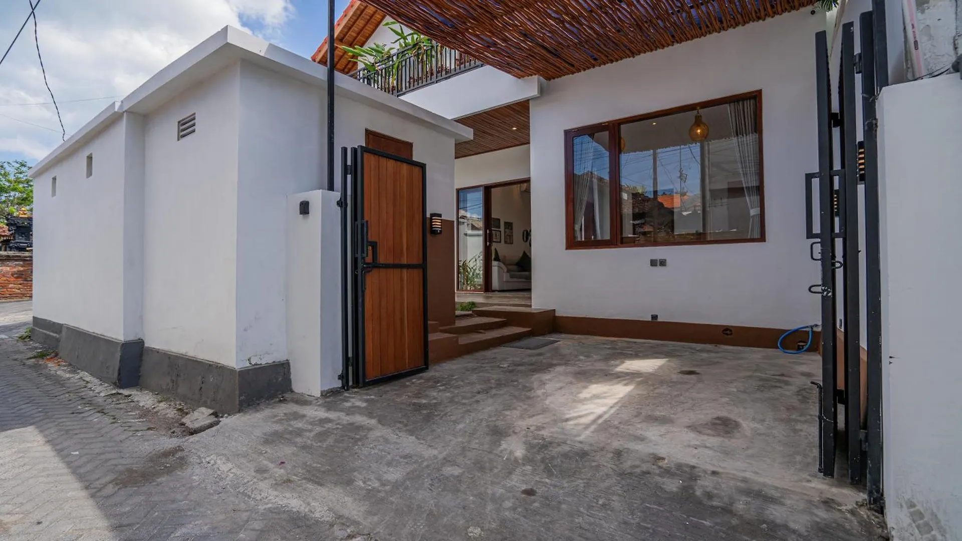 Villa Sony 3 - 3Br Villa Near Seminyak Beach 0*, Семиньяк